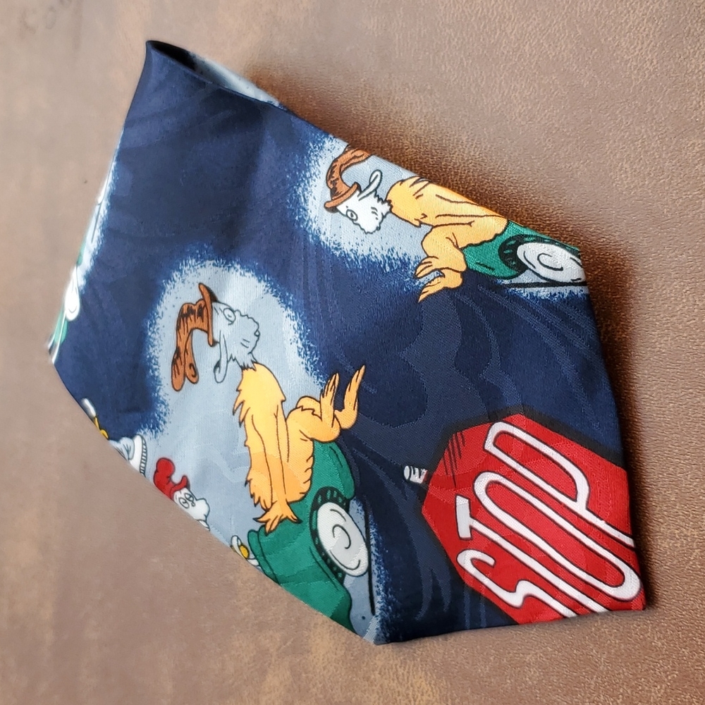 💥50% sale💥Vintage Dr. Suess Studio 890 tie #1168